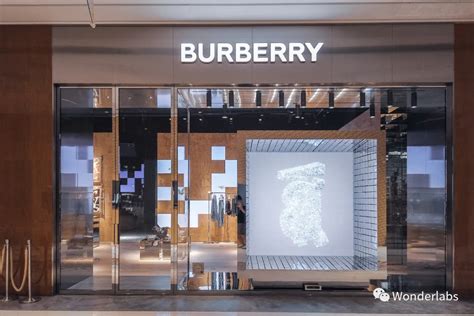 burberry 深圳|Burberry 与腾讯展开技术合作，将在深圳开设奢侈品行 .